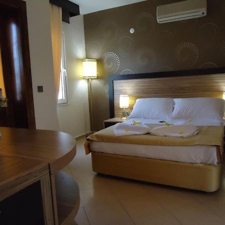 Ayvalik Beach Hotel Room photo