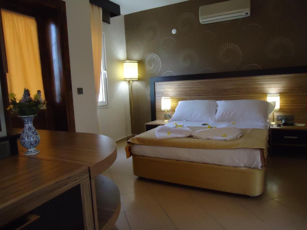 Ayvalik Beach Hotel Room photo