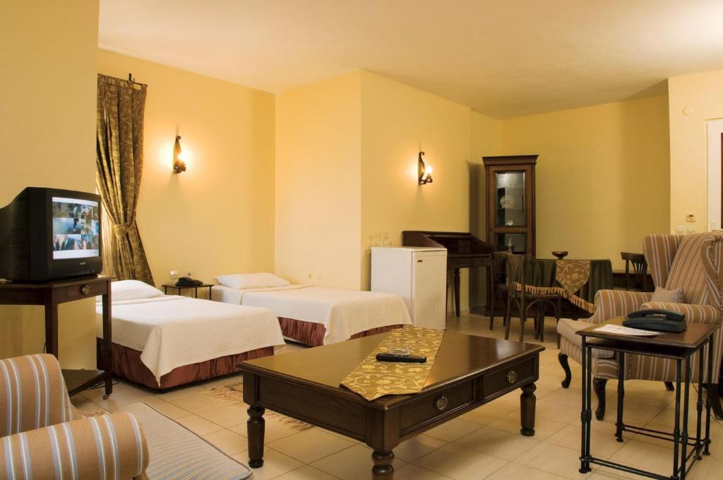 Ayvalik Beach Hotel Room photo