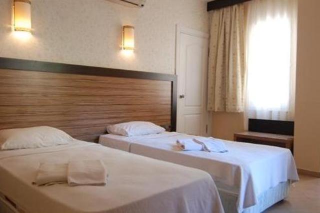Ayvalik Beach Hotel Room photo