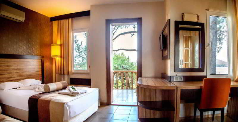 Ayvalik Beach Hotel Exterior photo