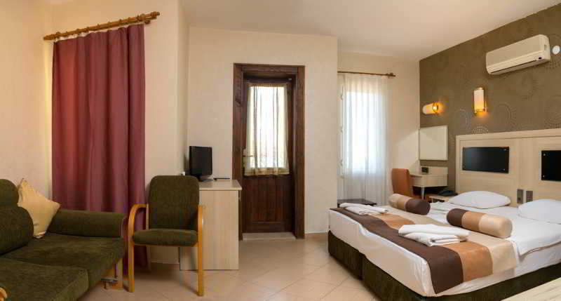 Ayvalik Beach Hotel Exterior photo